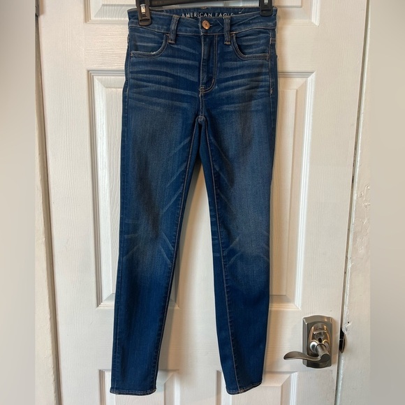 American Eagle Womans Super Strech Jeans. Size 0 - Picture 1 of 6